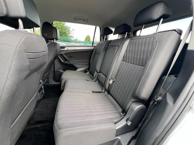 Volkswagen Tiguan Allspace 1.5 Tsi 150Ps Elegance Dsg Black #36