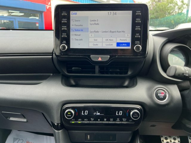 Toyota Yaris 2023 1.5 Vvt-h Gr Sport E-cvt Euro 6 Ss Black #6