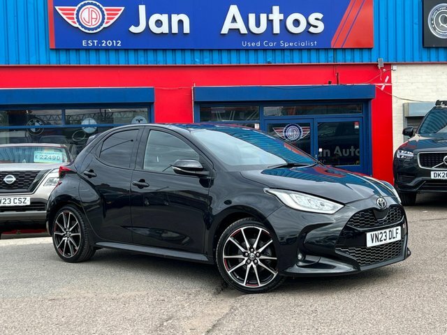 Toyota Yaris 2023 1.5 Vvt-h Gr Sport E-cvt Euro 6 Ss Black