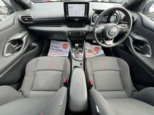 Toyota Yaris 2023 1.5 Vvt-h Gr Sport E-cvt Euro 6 Ss Black #3