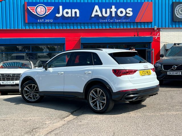 Audi Q3 2022 1.5 Tfsi Cod 35 Black Edition S Tronic Euro 6 Black #2
