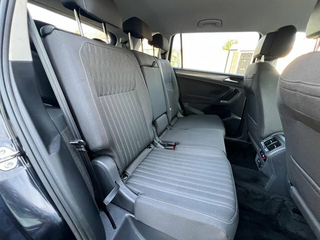 Volkswagen Tiguan Allspace 2024 1.5 Tsi Life Dsg Euro 6 Ss Black #5