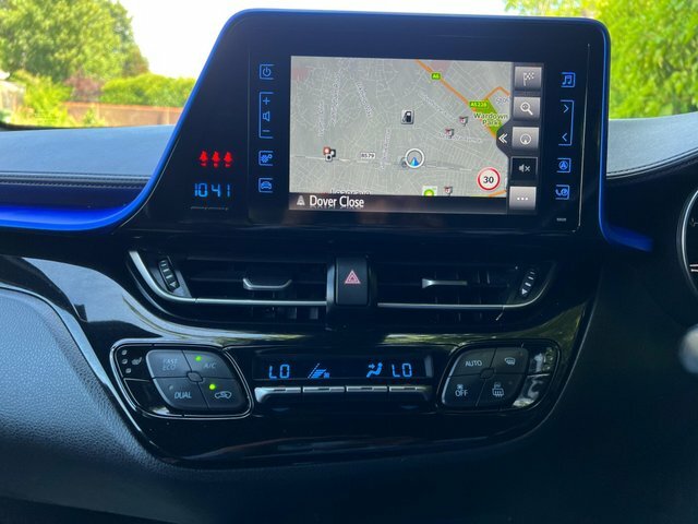 Toyota C-Hr 2017 1.8 Vvt-h Dynamic Cvt Euro 6 Ss Silver #6