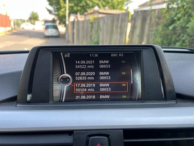 BMW 3 Series Estate 2.0 318D Luxury Touring Euro 5 Ss 5 White #49