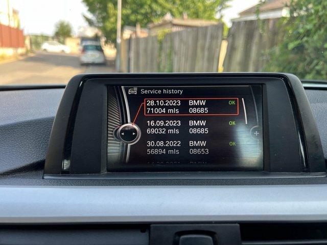 BMW 3 Series Estate 2.0 318D Luxury Touring Euro 5 Ss 5 White #48