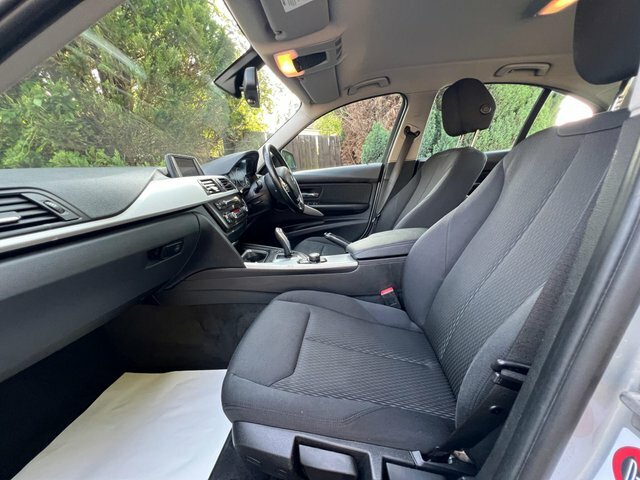 BMW 3 Series Estate 2.0 318D Luxury Touring Euro 5 Ss 5 White #56