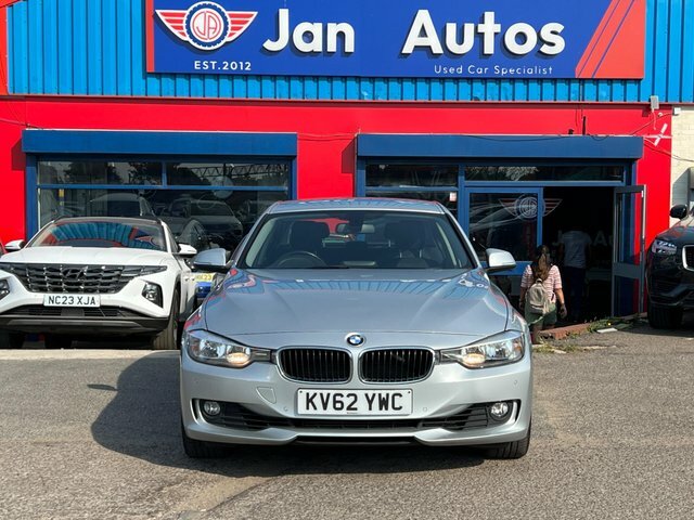 BMW 3 Series Estate 2.0 318D Luxury Touring Euro 5 Ss 5 White #11