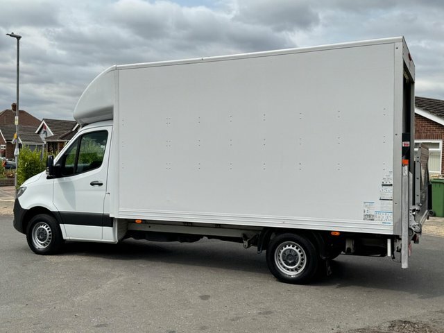 Mercedes-Benz Sprinter 2023 2.0 315 Cdi Luton Van Rwd L3 Euro 6 White #2