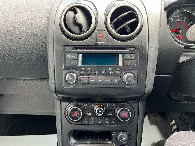 Nissan Qashqai 2011 1.6 Acenta 2Wd Euro 5 Ss SP61ONZ Black #6