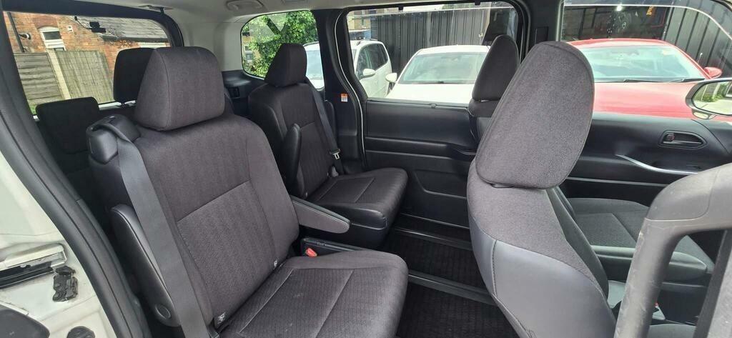Toyota Noah 1.8 Hybrid 202222 7 Seats Mpv Ulez Free Fre Black #9
