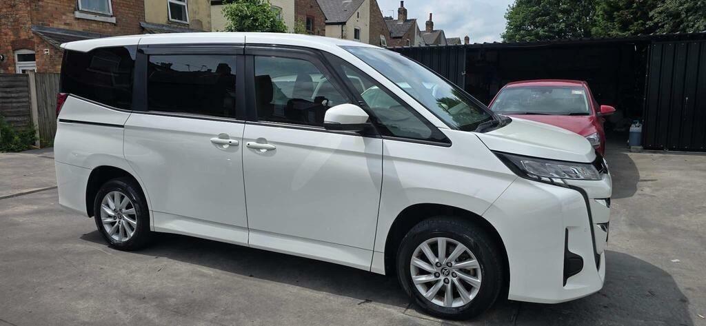 Toyota Noah 1.8 Hybrid 202222 7 Seats Mpv Ulez Free Fre Black #23