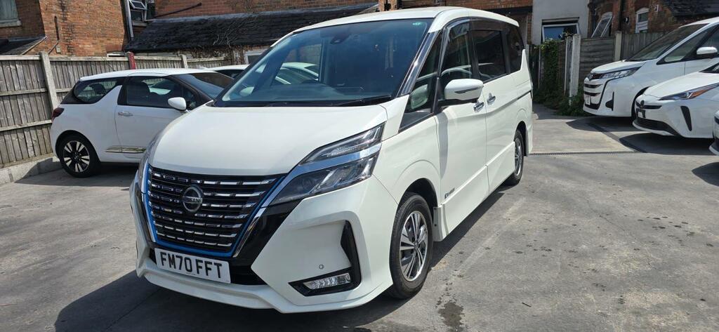 Nissan Serena Hybrid E Power White #2