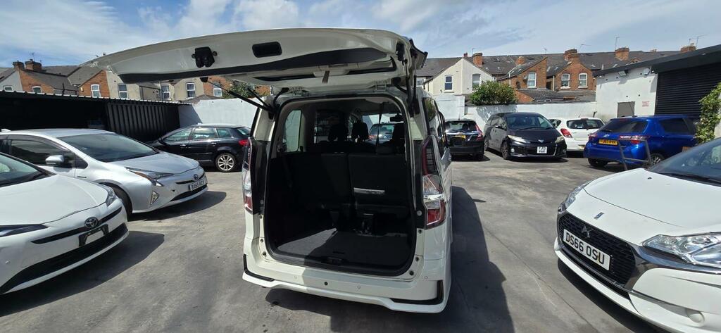Nissan Serena 2.0 Hybrid 7 Seater Top Spec Silver #16