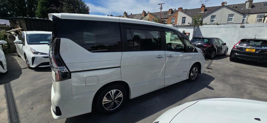 Nissan Serena Hybrid E Power White #6