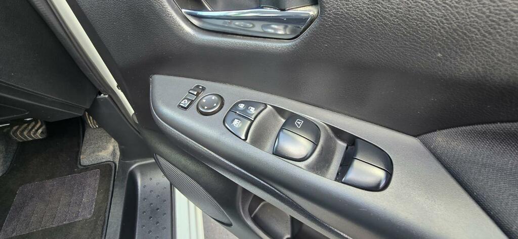 Nissan Serena 2.0 Hybrid 7 Seater Top Spec Silver #23