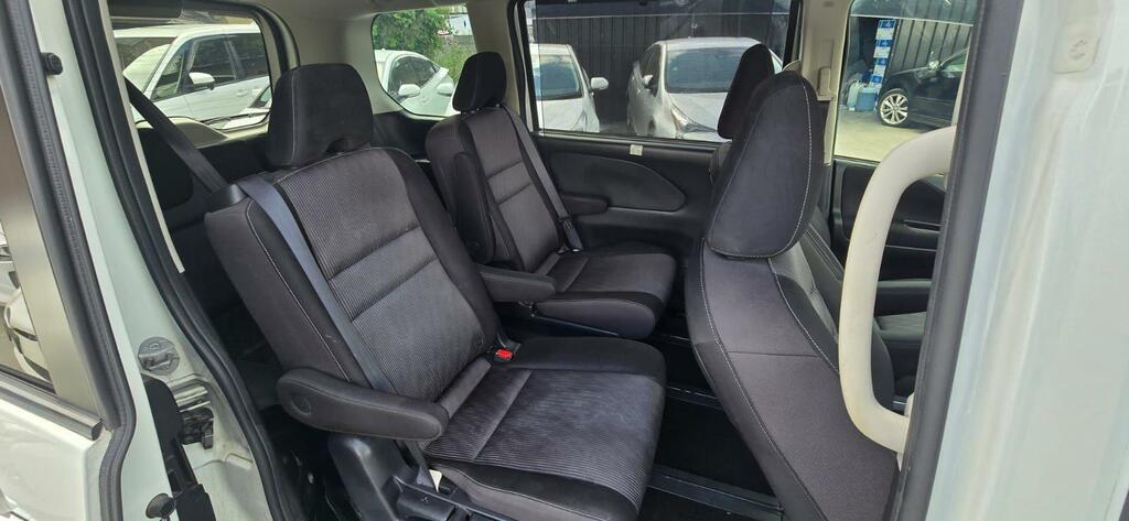 Nissan Serena 2.0 Hybrid 7 Seater Top Spec Silver #21