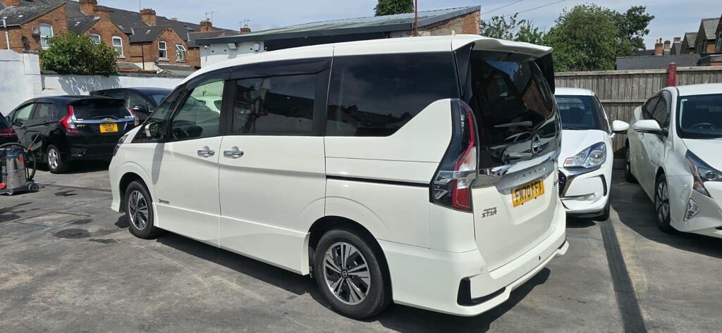 Nissan Serena Hybrid E Power White #4