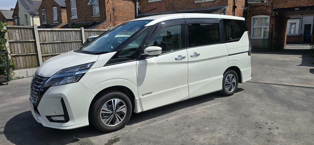 Nissan Serena 2.0 Hybrid 7 Seater Top Spec Silver #8
