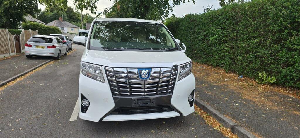 Toyota Alphard Hybrid White #4
