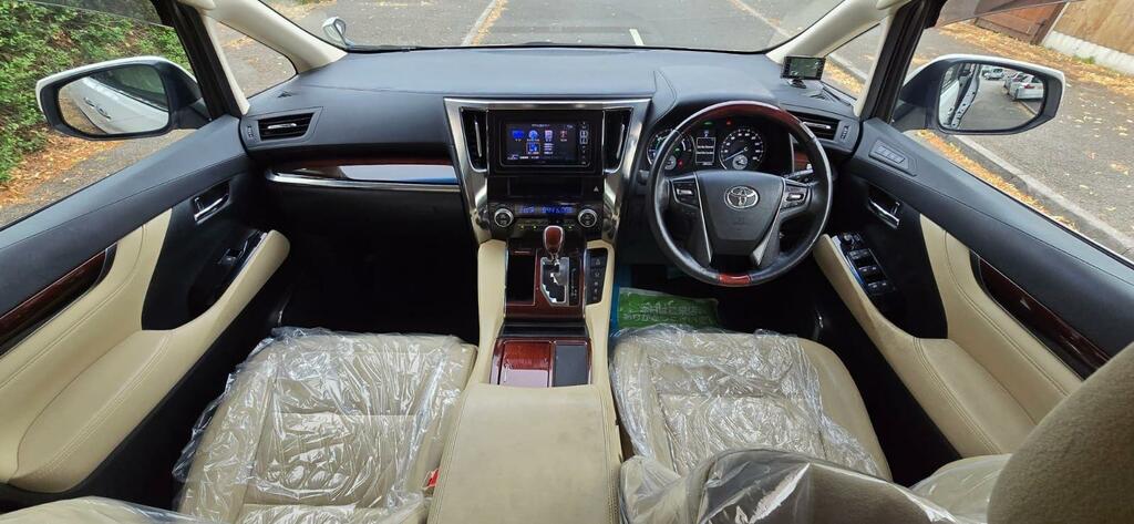Toyota Alphard 2.5 Hybrid Cvt 8 Seats 240Z Prime Selection Silver #44