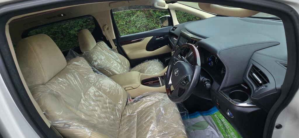 Toyota Alphard 2.5 Hybrid Cvt 8 Seats 240Z Prime Selection Silver #39