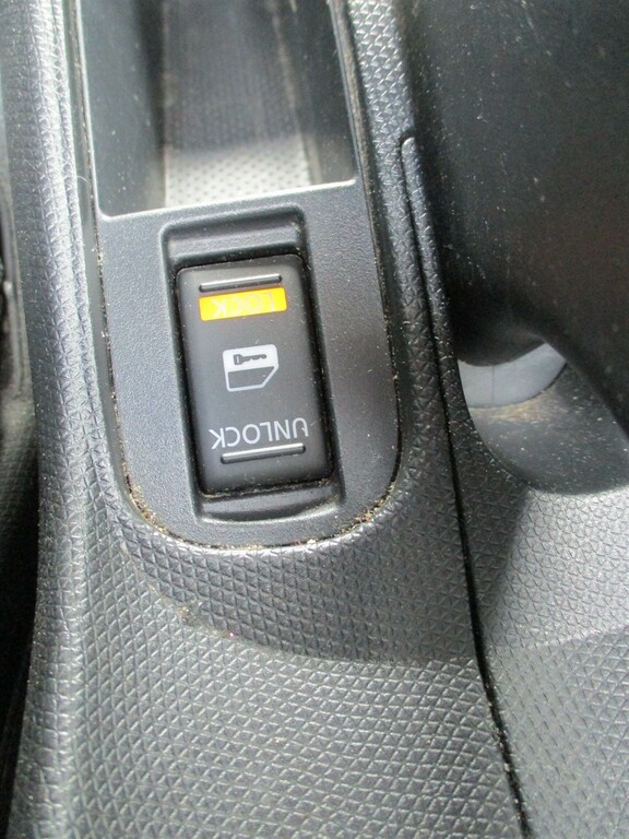 Nissan Micra Hatchback 1.2 16V Spirita 200707 White #19