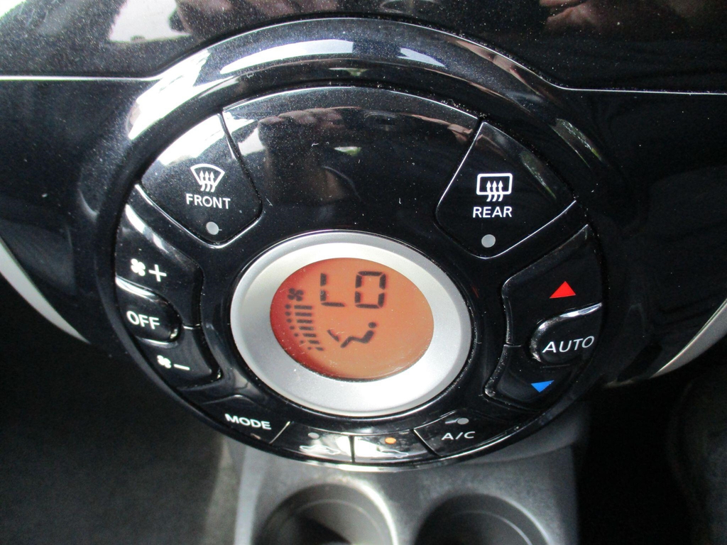 Nissan Note 1.2 Acenta Premium Hatchback Eur Red #21