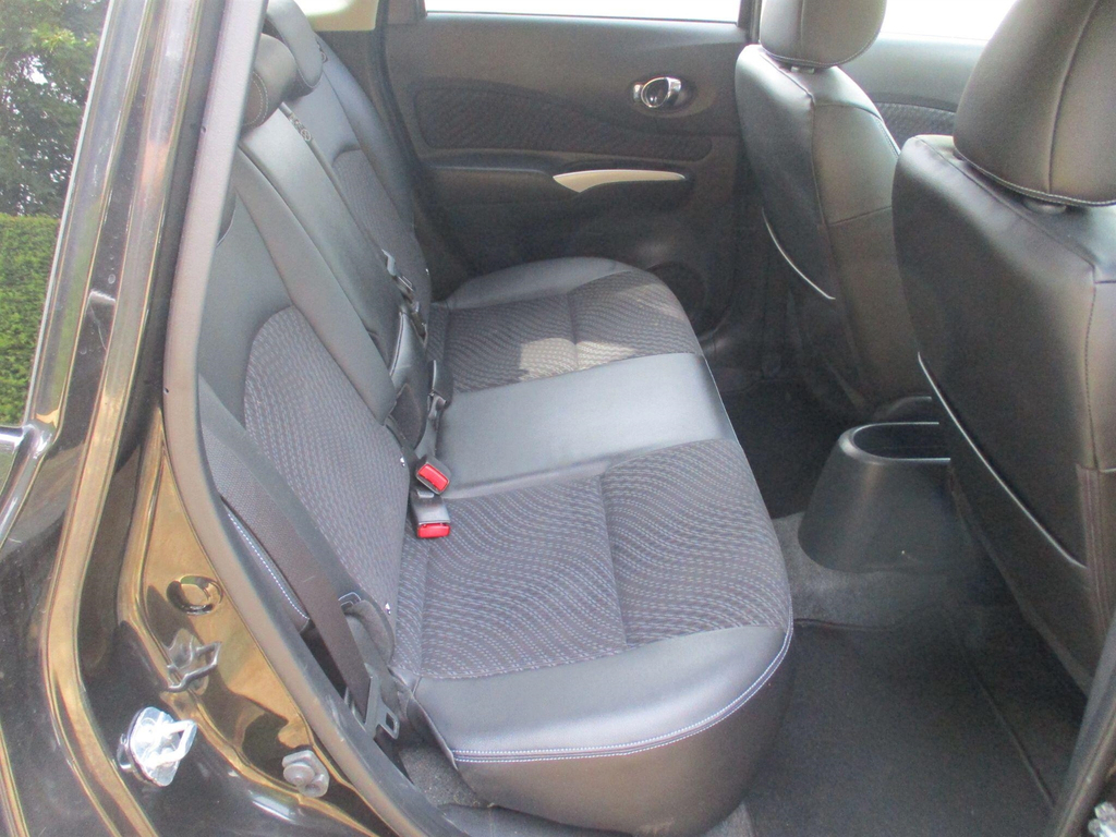 Nissan Note 1.2 Acenta Premium Hatchback Eur Red #17