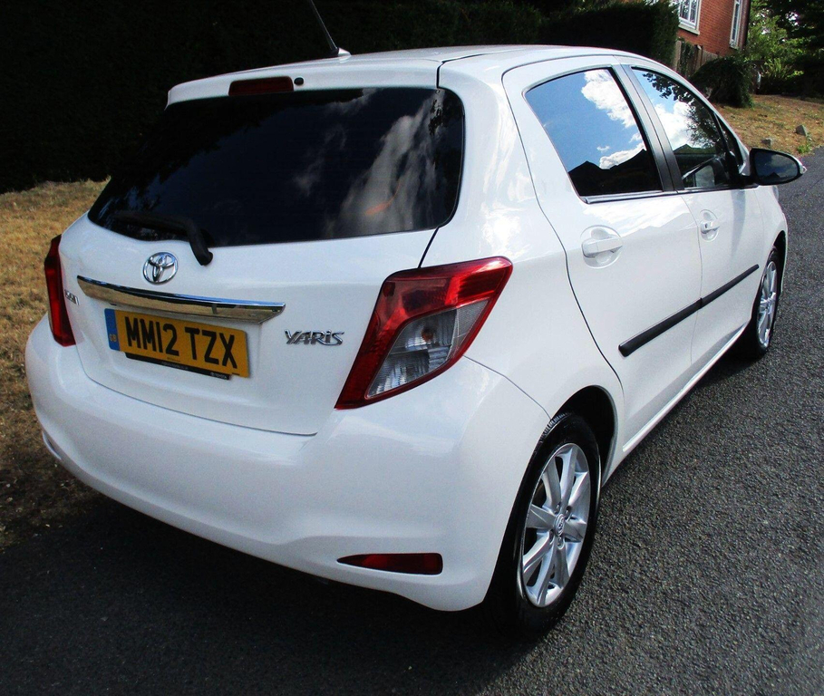 Toyota Yaris 1.33 Dual Vvt-i Tr Multidrive S Euro 5 White #4