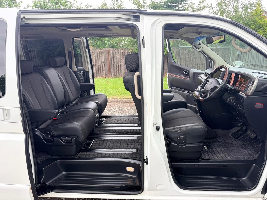 Nissan Elgrand Petrol White #14