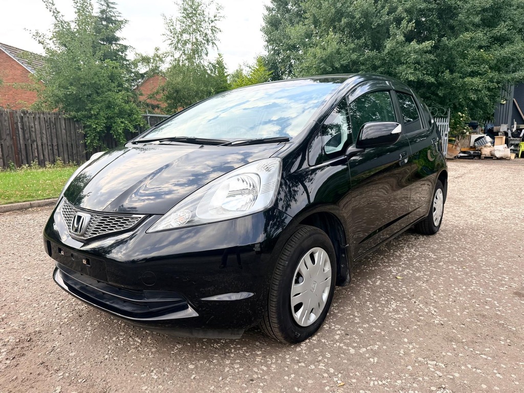 Honda Fit Jazz Fresh Import 1.3 Hatchba Black #3