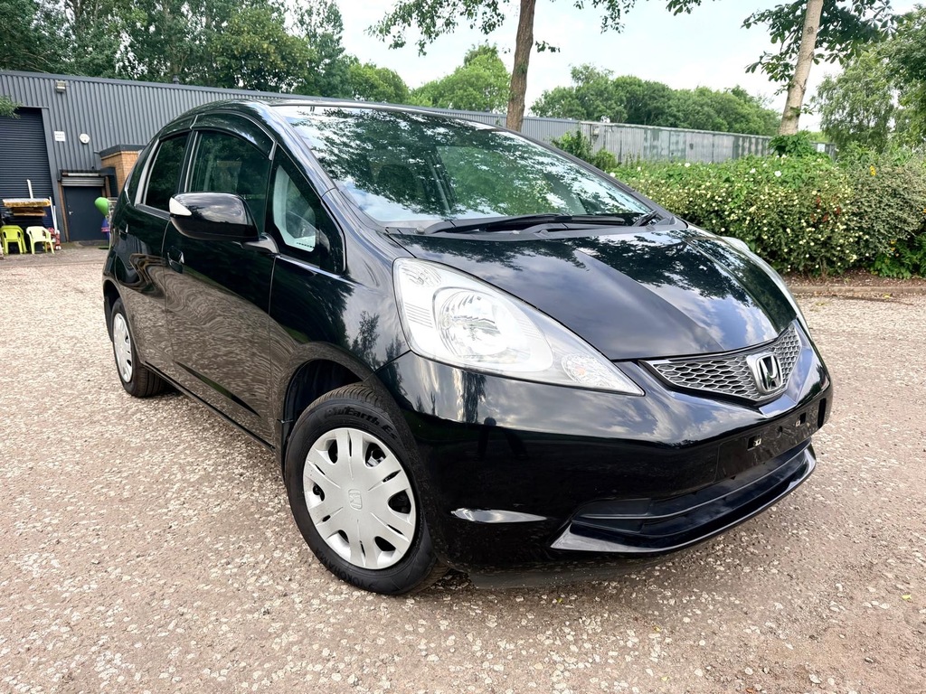 Honda Fit Jazz Fresh Import 1.3 Hatchba Black