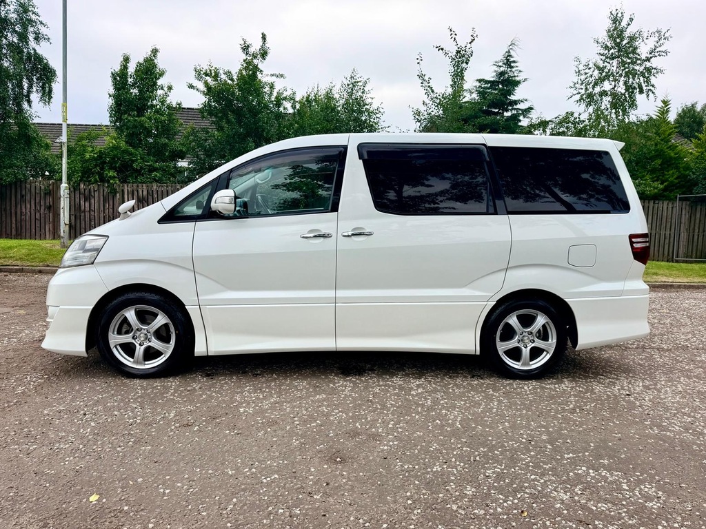 Toyota Alphard Silver Silver #8