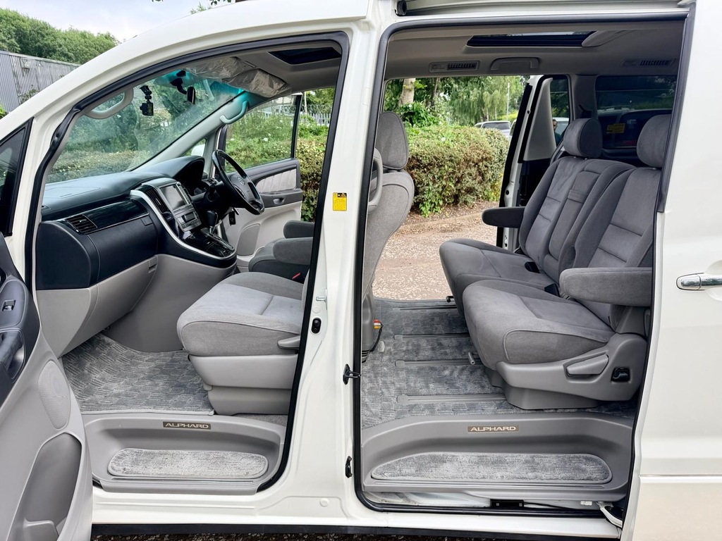 Toyota Alphard Silver Silver #12