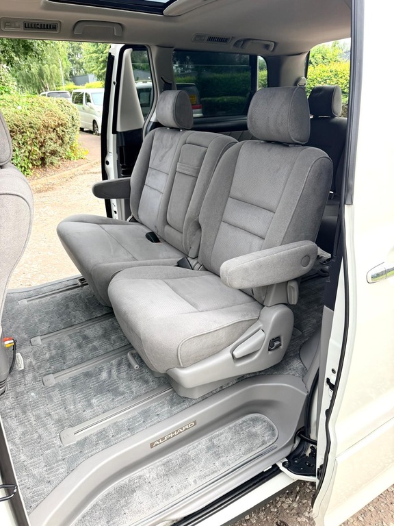 Toyota Alphard Silver Silver #15