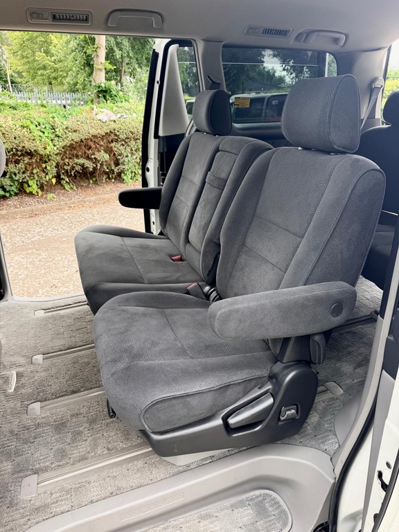 Toyota Alphard  White #14