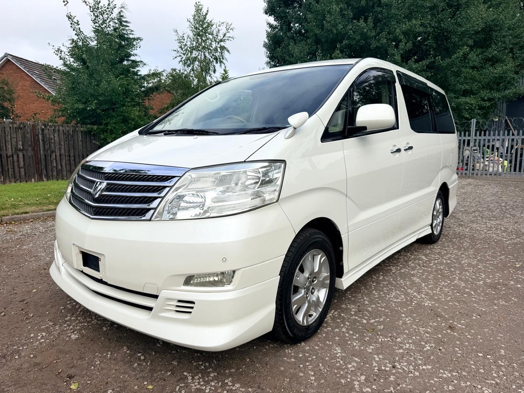 Toyota Alphard Fresh Import G Edition 2.4 8 Seats Mpv White #3