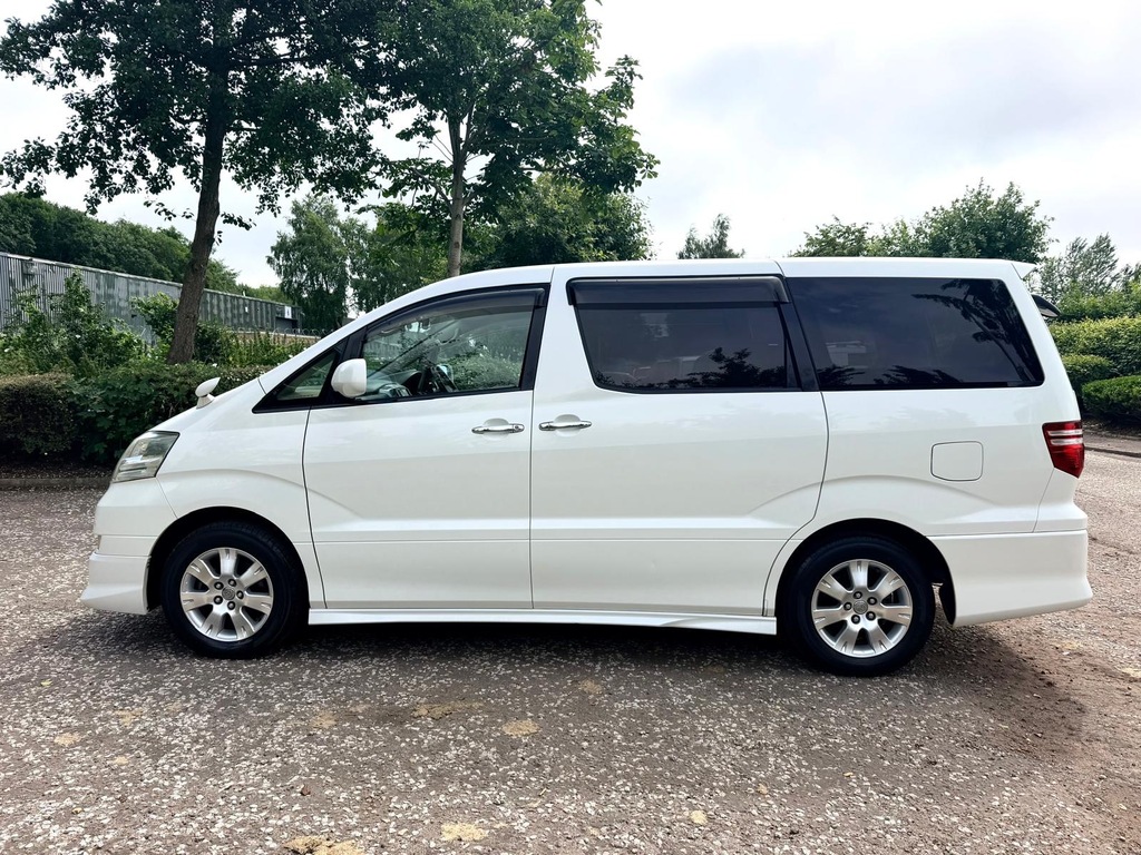 Toyota Alphard 3.0 Silver #8