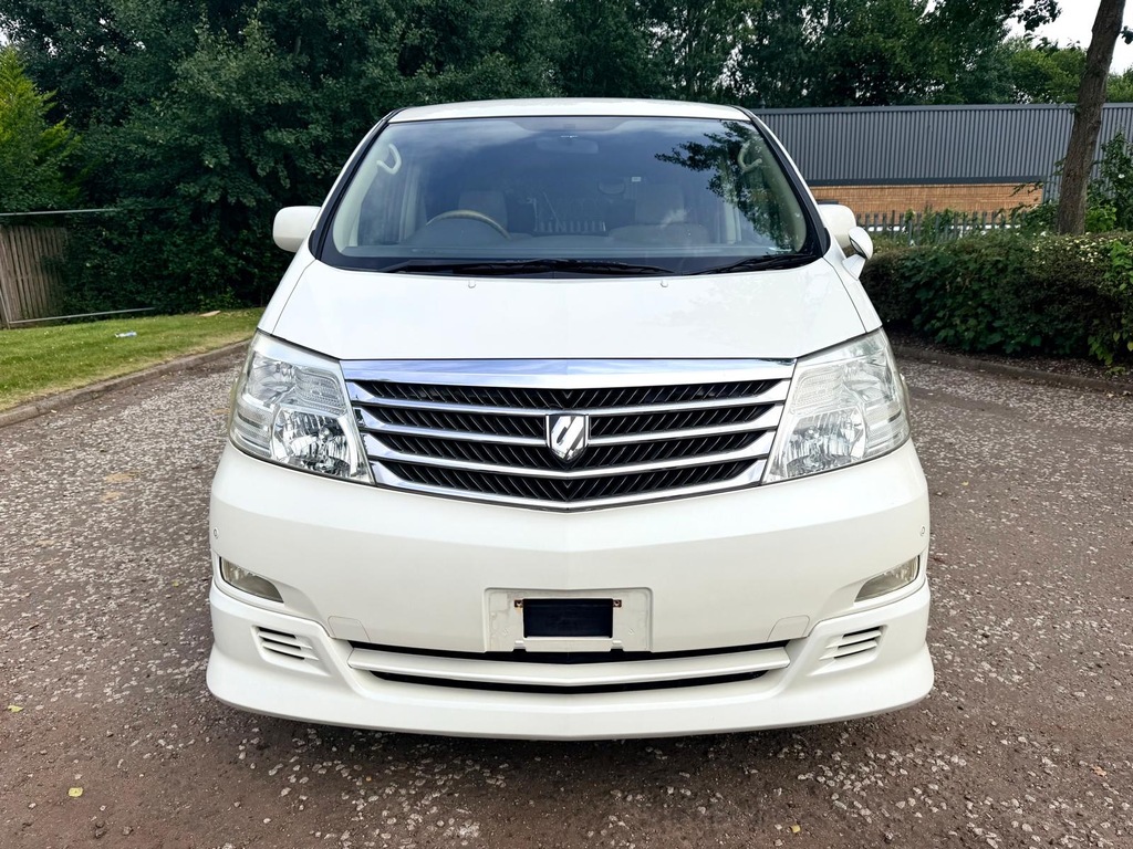 Toyota Alphard Fresh Import G Edition 2.4 8 Seats Mpv White #2