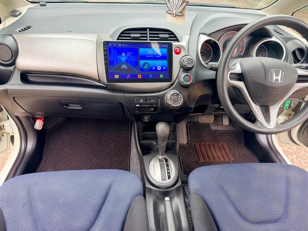 Honda Fit Jazz Fresh Import G Smart Edition 1.3 White #5