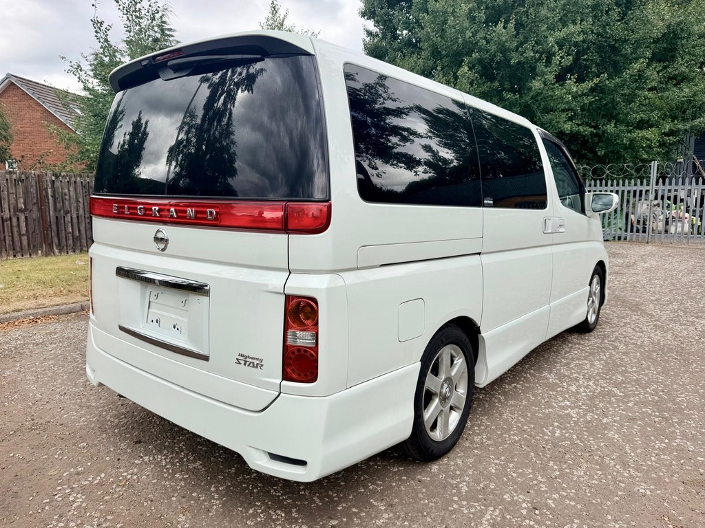 Nissan Elgrand Fresh Import Highway Star 3.5 V6 8 Seat Mpv G White #6