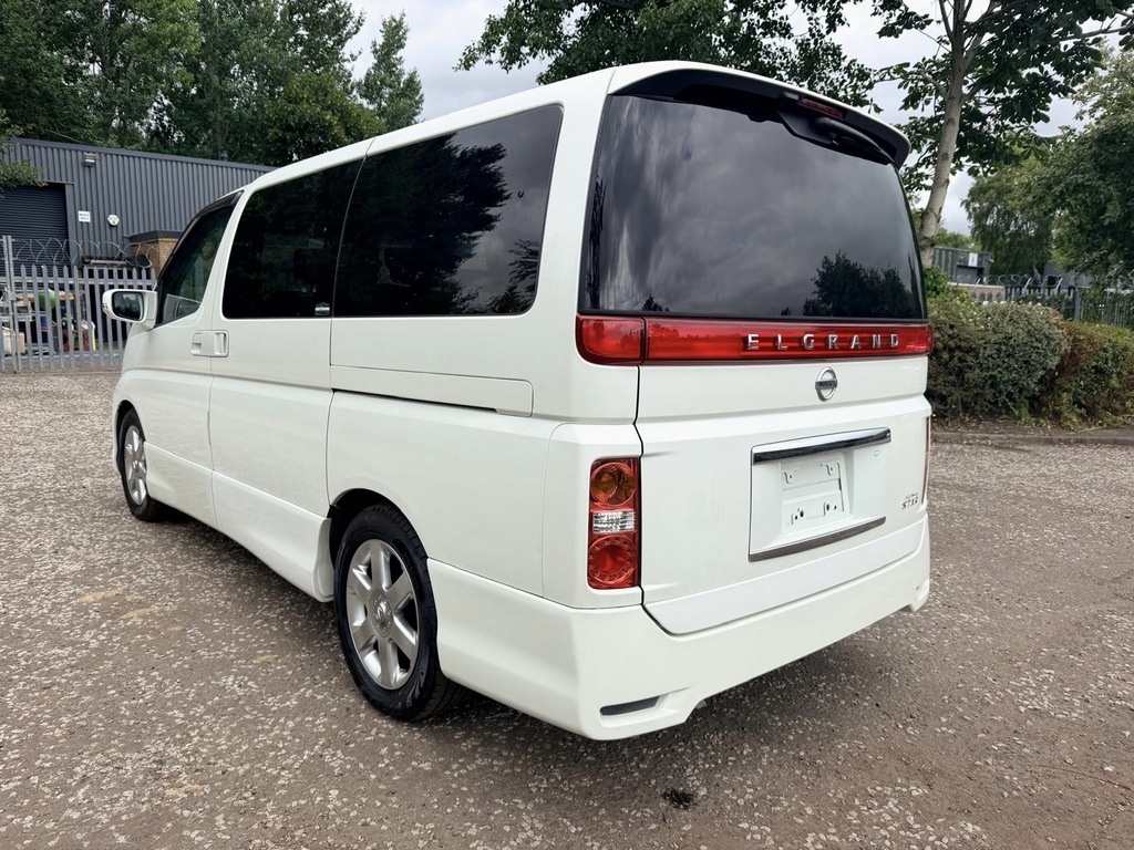 Nissan Elgrand Fresh Import 3.5 V6 8 Seats Mpv 4 B Grade Twi  #4