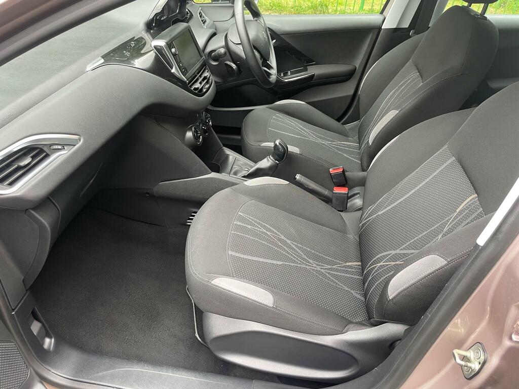 Peugeot 208 1.6 E-hdi Style Euro 5 Ss White #16