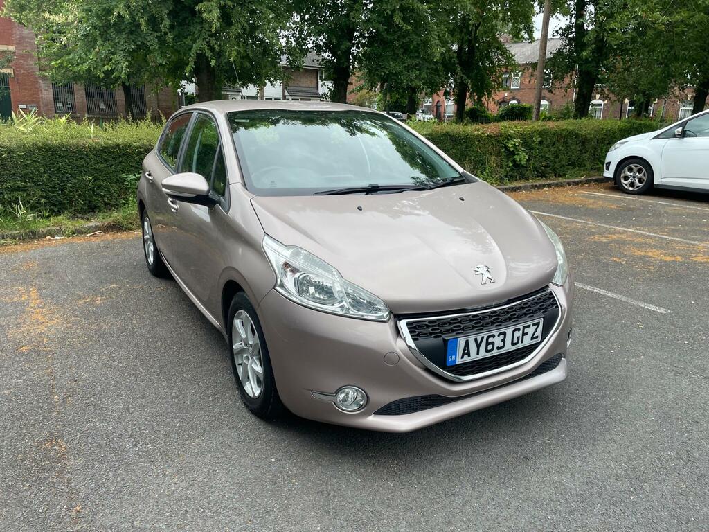 Peugeot 208 Active Pink #3