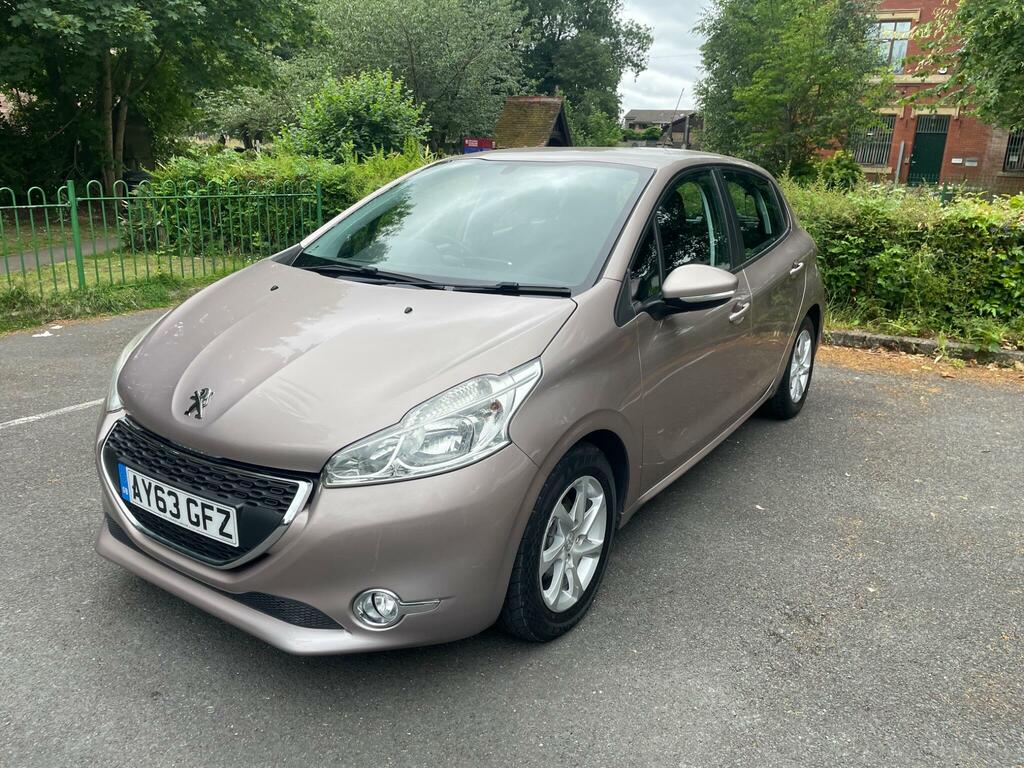 Peugeot 208 Active Pink #5