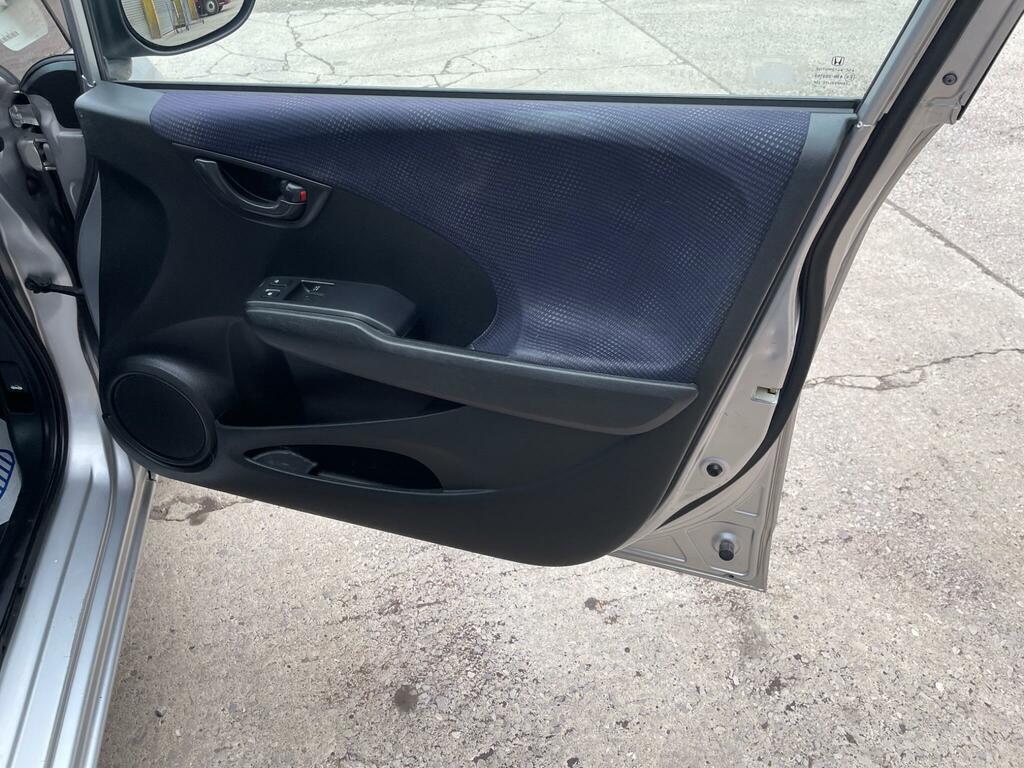 Honda Jazz 1.3 I-vtec Es 98 Bhp Brown #16