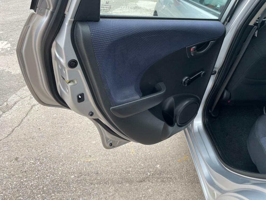 Honda Jazz 1.3 I-vtec Es 98 Bhp Brown #19