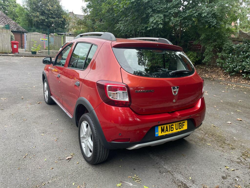 Dacia Sandero Stepway Hatchback 0.9 Tce Laureate Euro 6 Ss 2016 White #12