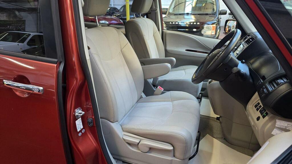 Nissan Serena Mpv 2.0 Hybrid G Edi Sunroof Leater 8 Seats 2015 Red #4