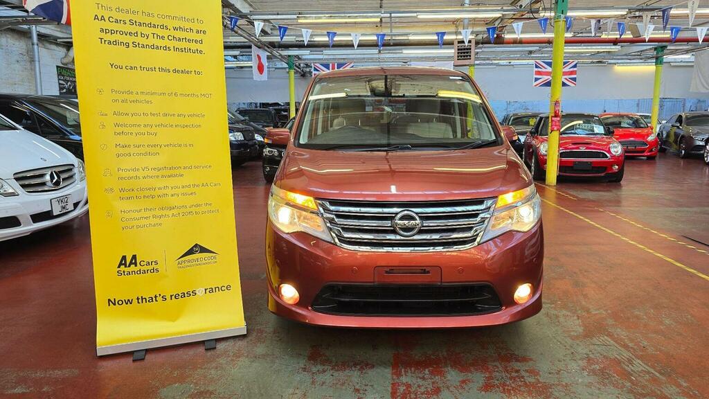Nissan Serena Mpv 2.0 Hybrid G Edi Sunroof Leater 8 Seats 2015 Red